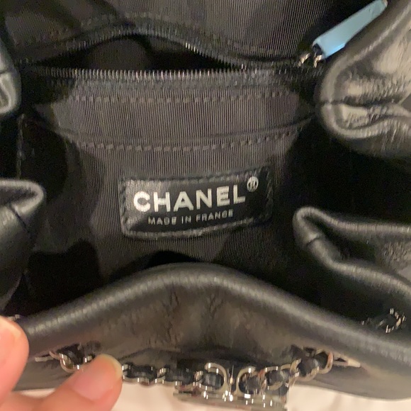 Auth. Chanel black deerskin drawstring bucket bag shiny rhw crossbody handbag - Picture 8 of 17